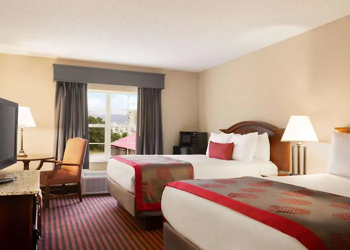 Ramada By Wyndham Pigeon Forge North