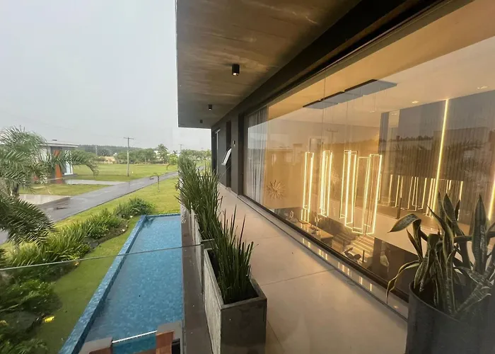 Hotel que aceita animais de estimação: Casa Luxuosa no Condomínio Costa Serena