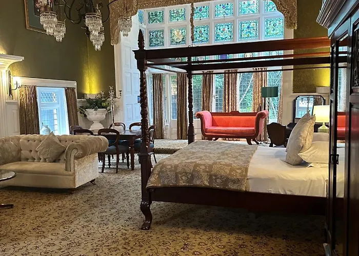 Langtry Manor Hotel
