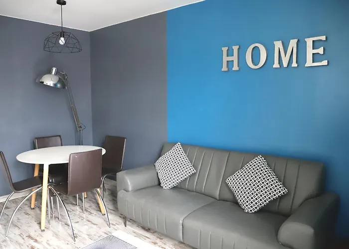 Les Gites Du Monde, s 2 Chambres- 4 Lits Simples Modulables En Lits Doubles