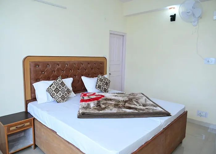 Goroomgo Hotel Krishna Bnb Guest House ടhimla - A Luxury Collection