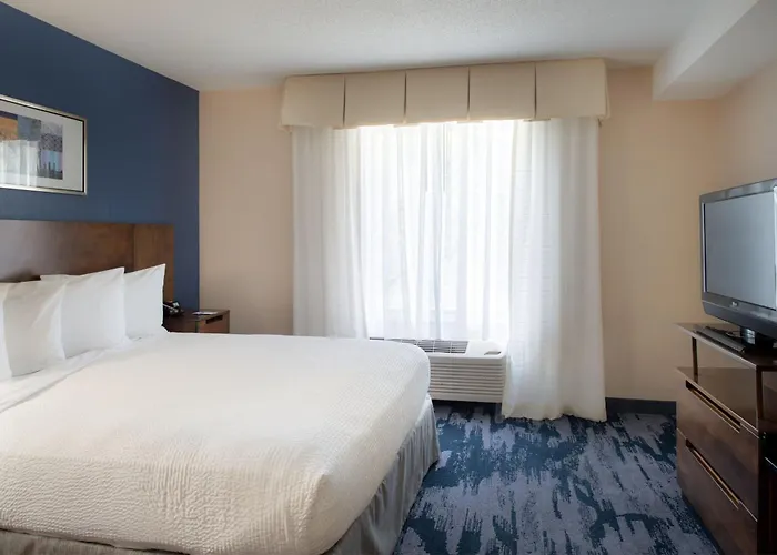 Fairfield Inn & Suites By Marriott Dayton Troy