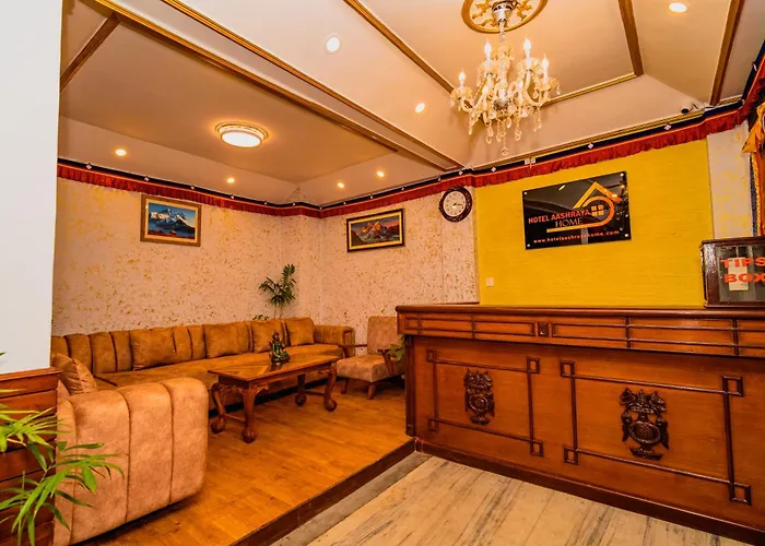 Hotel Aashraya Home