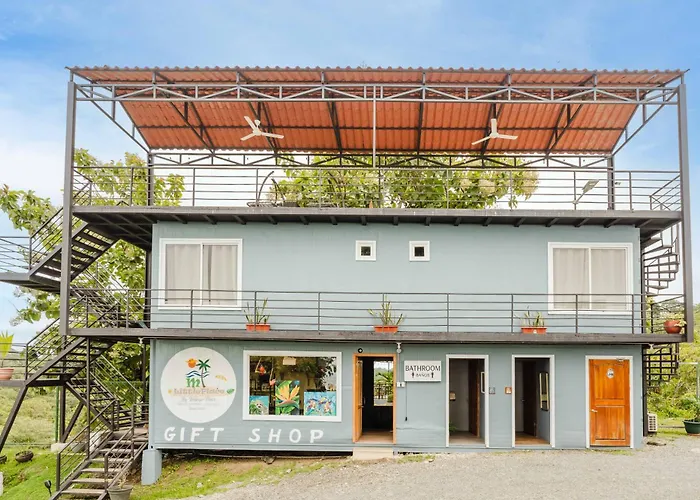 Central hotel: Ronnys Flat Manuel Antonio