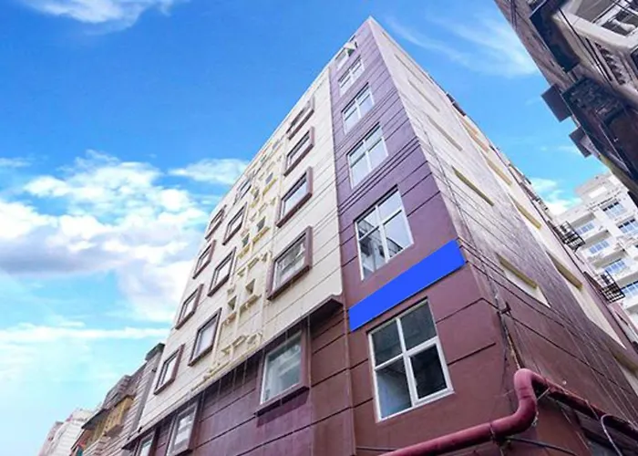 Goroomgo Anshika Inn New Town Kolkata Walking Distance, New Town Eco Park