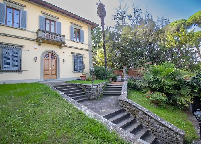 Villa Lia - Apartment In Villa With Private Garden And Pool