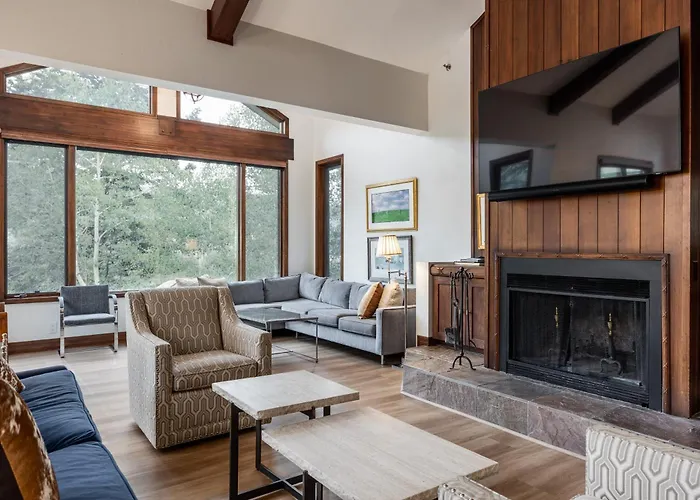 Deer Valley Little Belle Ultimate Ski Getaway, Sleeps 14, Luxury Design, Private Hot Tub