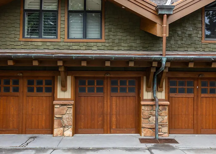 Deer Valley Little Belle Ultimate Ski Getaway, Sleeps 14, Luxury Design, Private Hot Tub