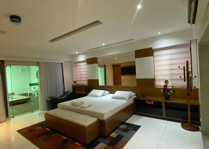 L'amour Motel