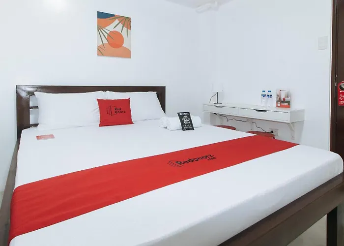 Reddoorz Near Ust Sampaloc Manila