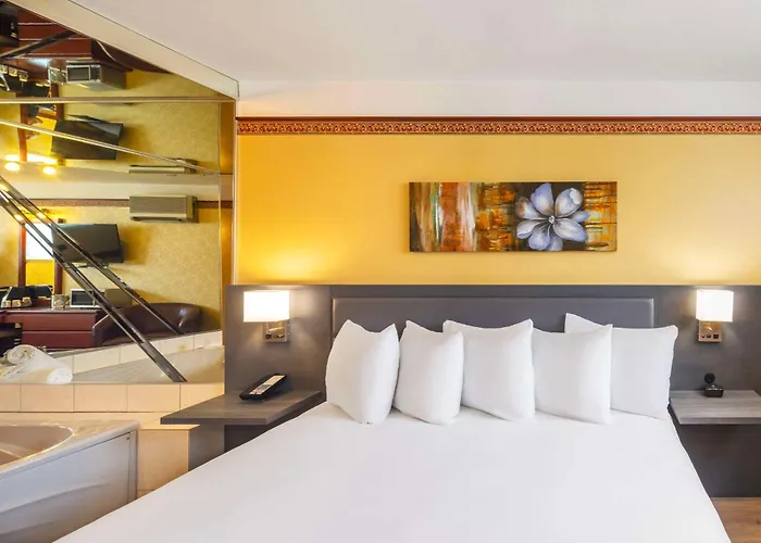  Les Suites De Laviolette Ascend Collection