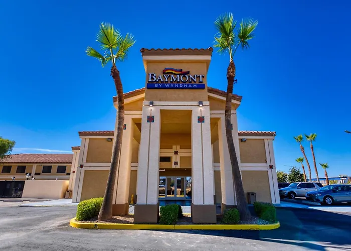 Hotel with view: Baymont By Wyndham Casa Grande