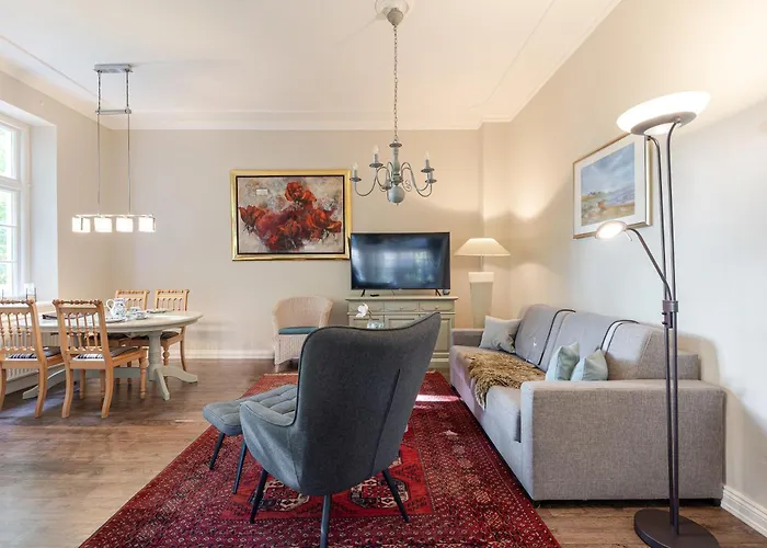 Ferienvermietung: Haus Flora