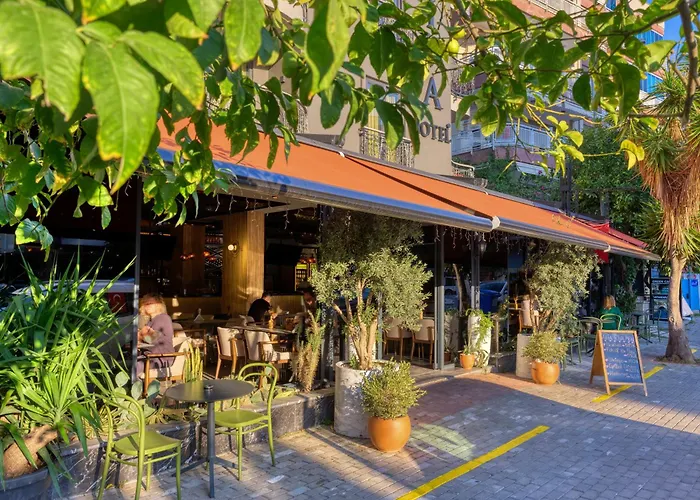 Jacuzzi-Hotel: Aria Riva Apart Hotel