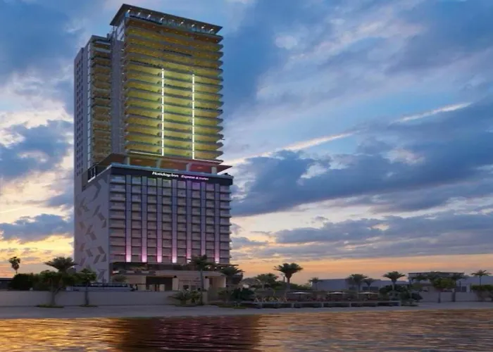 Holiday Inn Express & Suites By Ihg