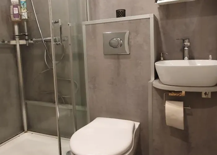 Bedroom In Apartment 12 Minutes To Oslo City By Train