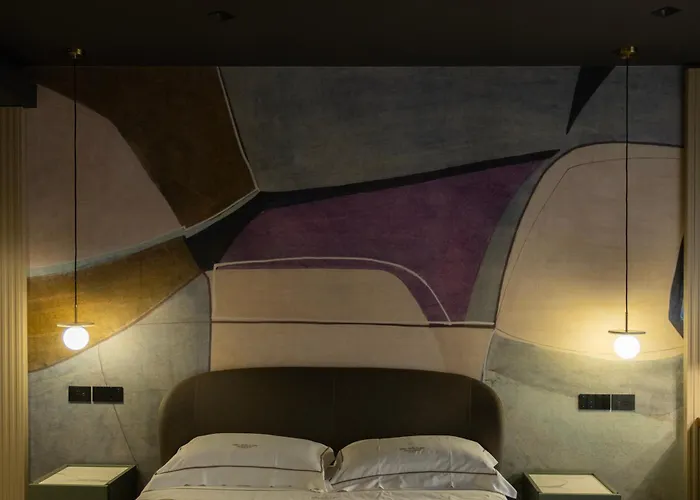 Della Lupa Luxury
