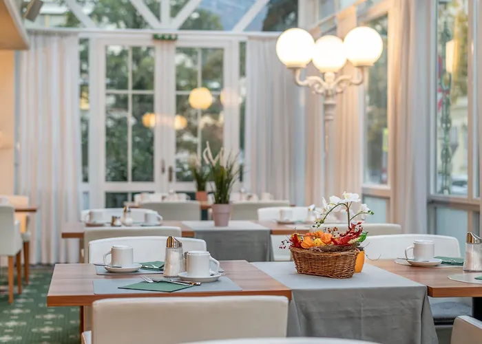 Hotel Neue Post I Self Check-In