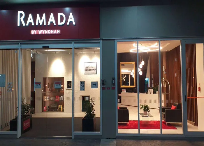 Ramada By Wyndham, Hamilton City Center