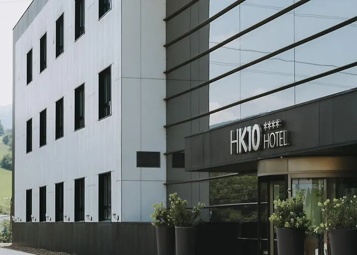 K10