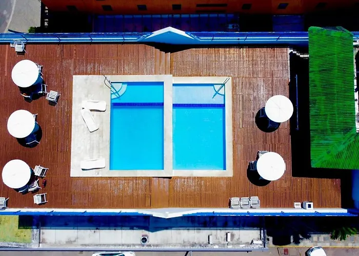 Tambau Mar Hotel