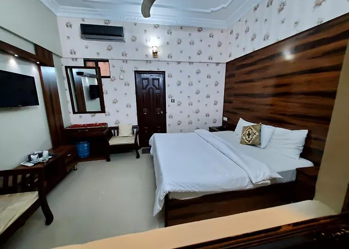 Guest house: Karachi Guest House