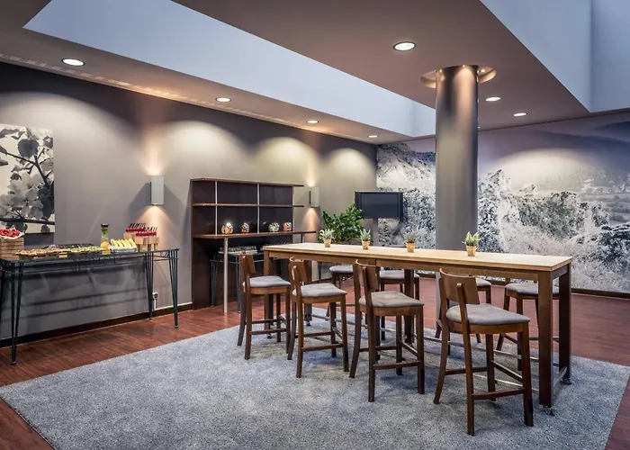 Hotel with Tennis: Courtyard By Marriott Munich City Center