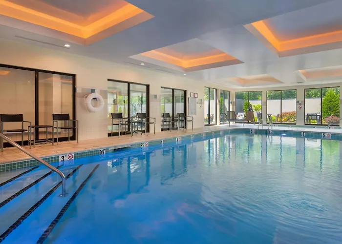 Courtyard By Marriott Providence Lincoln