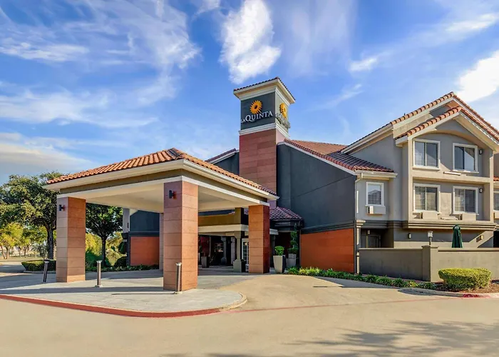 La Quinta By Wyndham Dallas Dfw Airport North