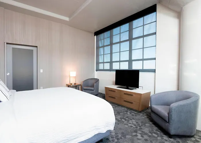 Courtyard By Marriott Waterloo Cedar Falls