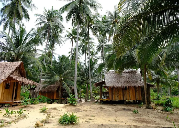 Lily'S Beach Bungalows