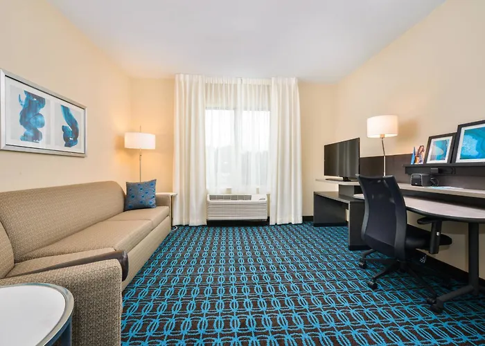 Fairfield Inn & Suites By Marriott Raleigh Cary