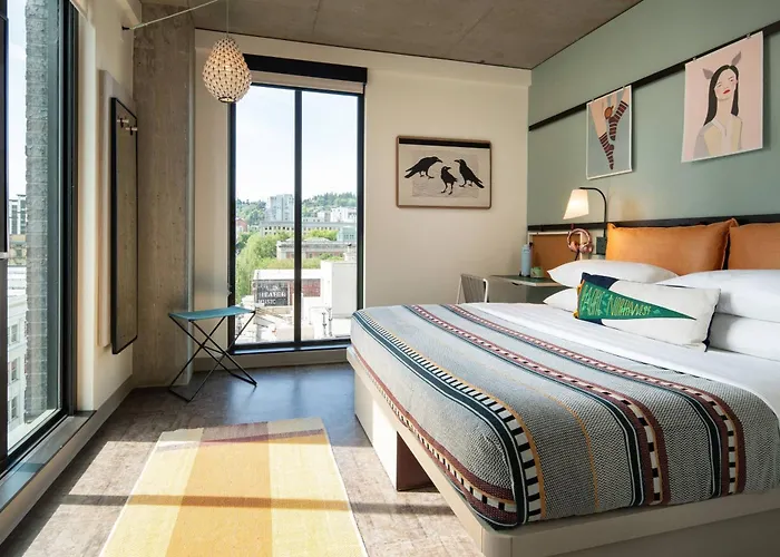 Moxy Portland Downtown