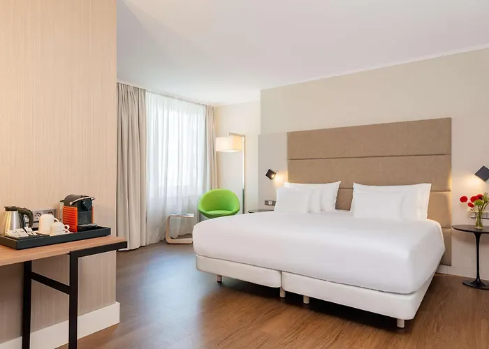 4 sterren hotel: Nh Collection Berlin Mitte Am Checkpoint Charlie