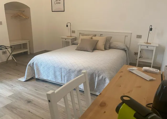  Bona Sforza Suites