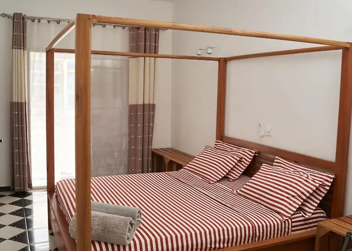 Jirajira Hotel