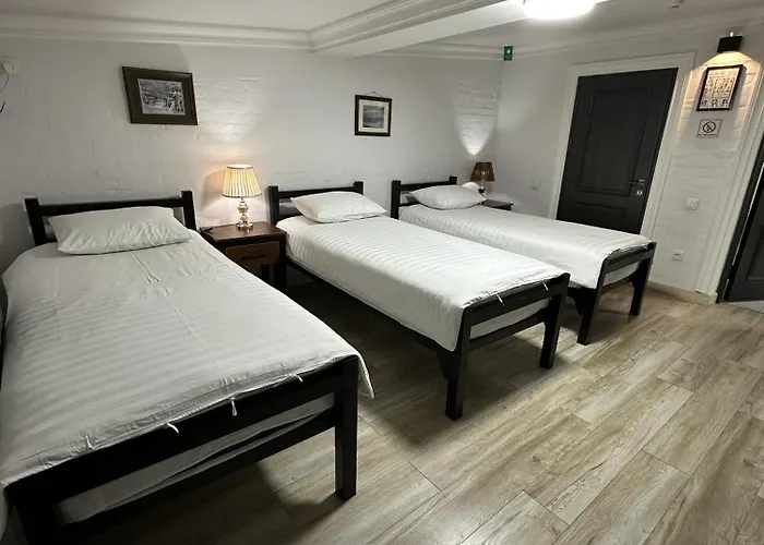Nest Inn