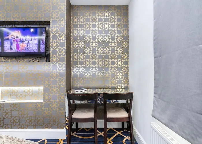 Hyde Park Rooms & Apartments