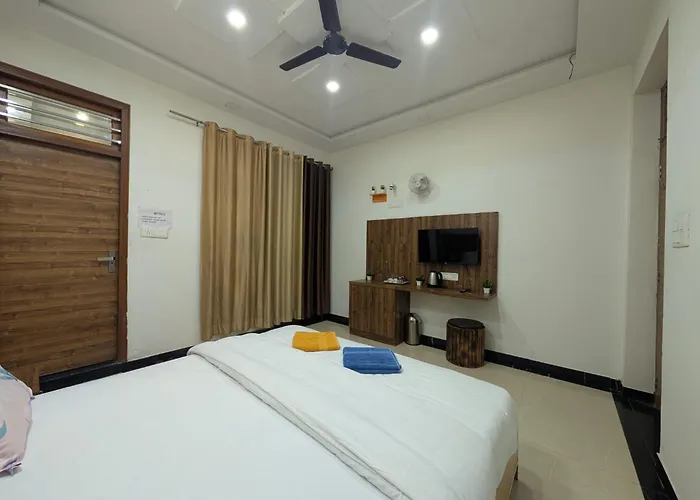 Taj Street Hostel