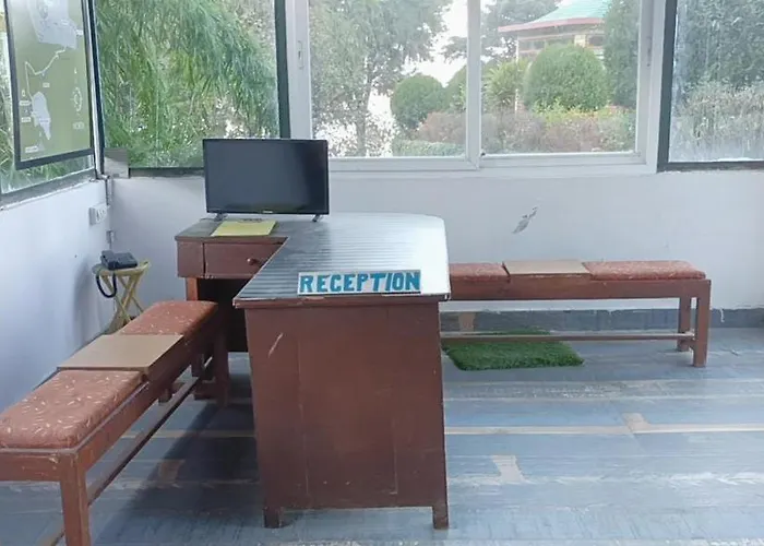 The Hostels Himalayas Youth Kempty Mussoorie