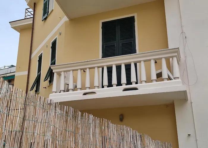 House LeoMar di Sara