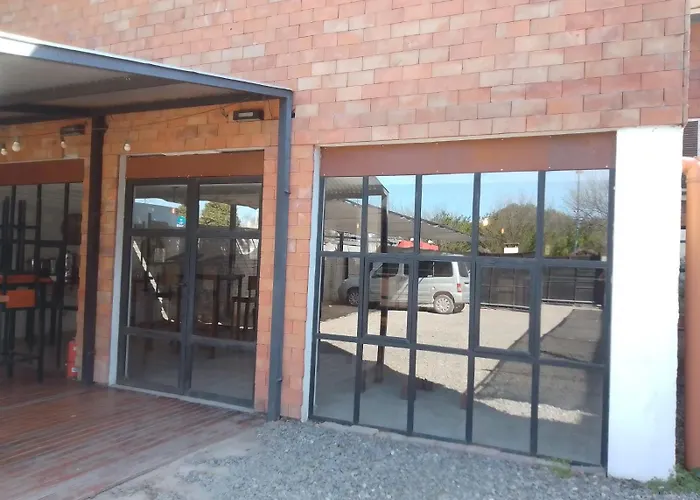 Hotel cerca del aeropuerto: Hotel Gbh