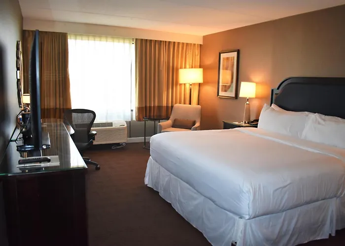 Sheraton Lisle Naperville Hotel