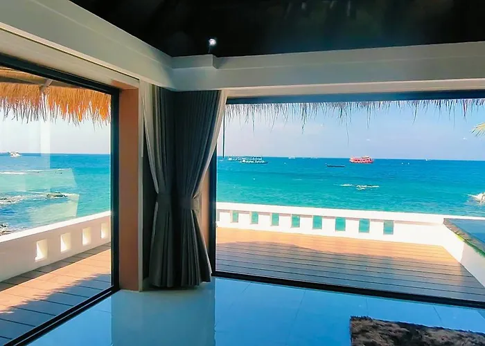 Romantic hotels Clear View