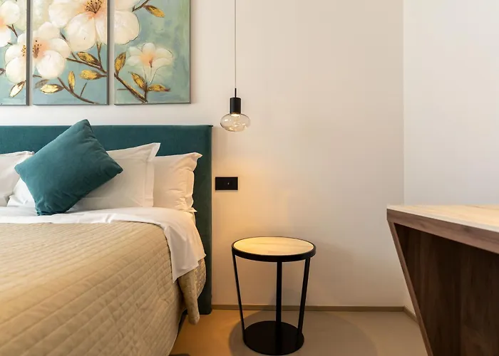 B&B Le Suites di Costanza