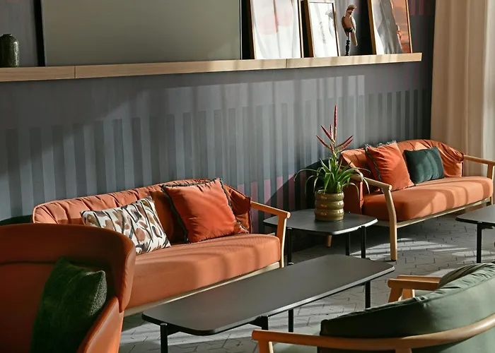 Holiday Inn Centre By Ihg