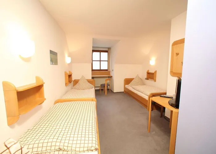 -Landgasthof Schuster