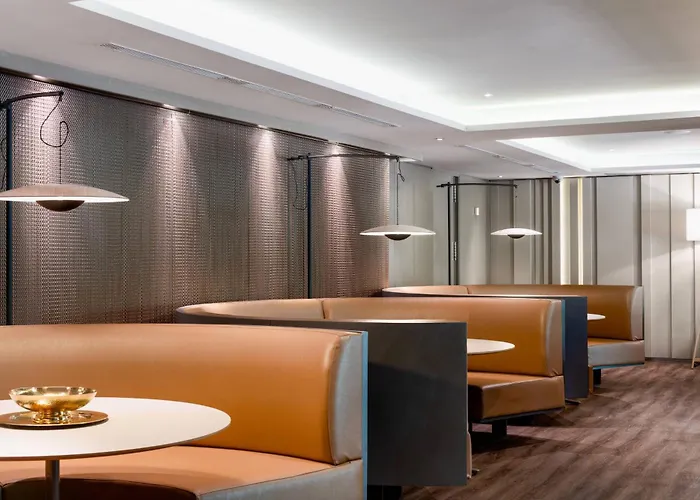 Ac Malaga Palacio By Marriott