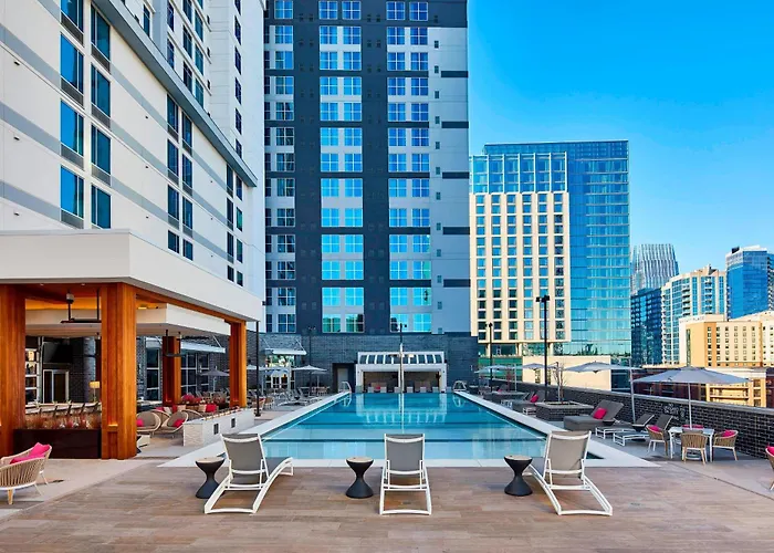 Hotels with tennis Ac Nashville Downtown