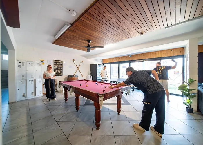 The Hostels Seaside Lodge Townsville- Right Next To Coles, 2 Mins Walk To Strand & Cbd- Passport Required